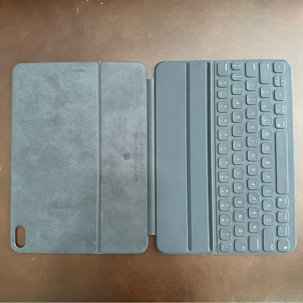 Apple Smart Keyboard Folio (for 11-inch for iPad Pro)